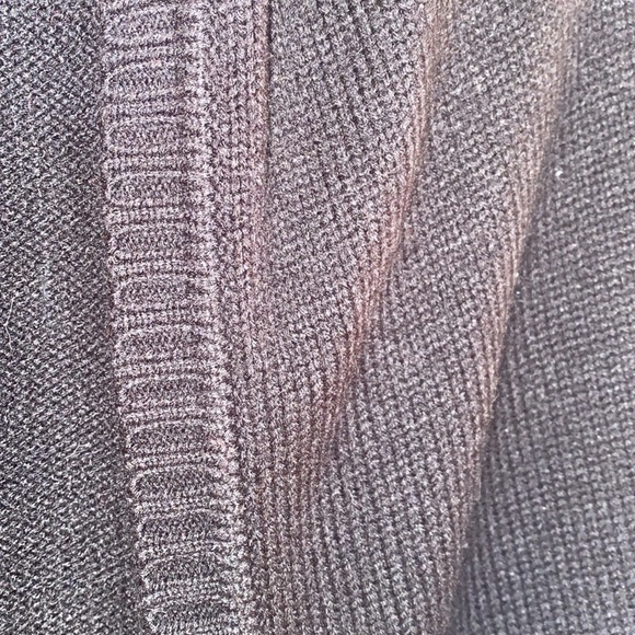 Black Sweater Shrug/Shawl Size XXL - Picture 6 of 6
